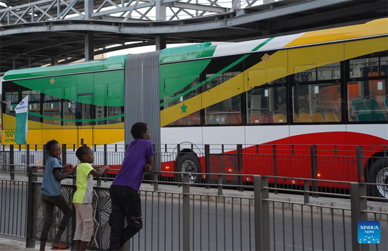 Senegal yazindua mtandao wa mabasi ya mwendokasi  ya kutumia umeme kikamilifu ulio wa kwanza katika Afrika ya Kusini mwa Jangwa la Sahara