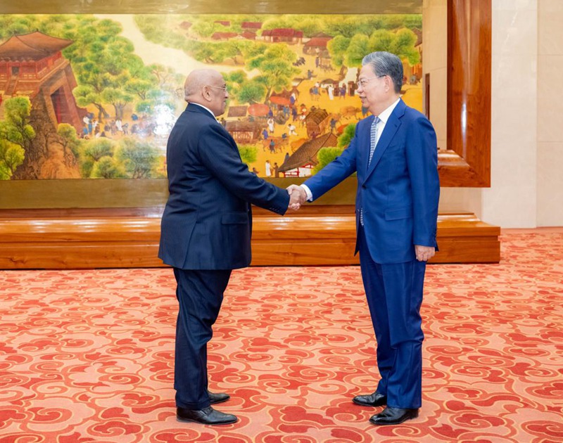 Zhao Leji, Spika wa Bunge la Umma la China, akifanya mazungumzo na Dileita Mohamed Dileita, Spika wa Bunge la Djibouti, kwenye Jumba la Mikutano ya Umma la Beijing, China, Januari 23, 2024. (Xinhua/ Zhai Jianlan)