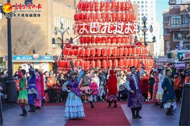 Shughuli za Mwaka Mpya wa Jadi wa China za Grand Bazaar la mkoani Xinjiang zaonesha utamaduni tajiri na wenye kupendeza