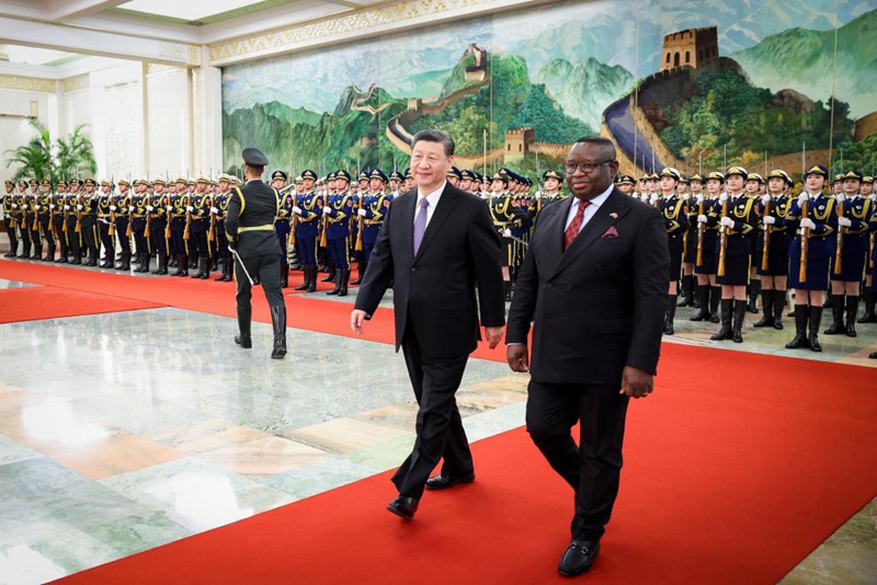 Rais Xi Jinping afanya mazungumzo na Rais wa Sierra Leone Julius Maada Bio