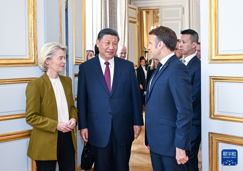 Rais wa China Xi Jinping, Rais wa Ufaransa Emmanuel Macron na Mwenyekiti wa Kamisheni ya Umoja wa Ulaya Ursula von der Leyen wafanya mazungumzo