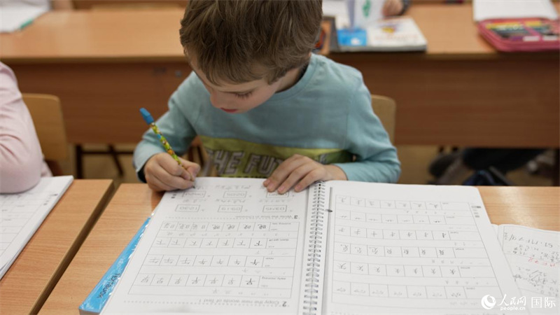 Picha：Kuingia shule ya lugha za Kihungaria na Kichina na kuhisi mvuto wa mawasiliano ya utamaduni