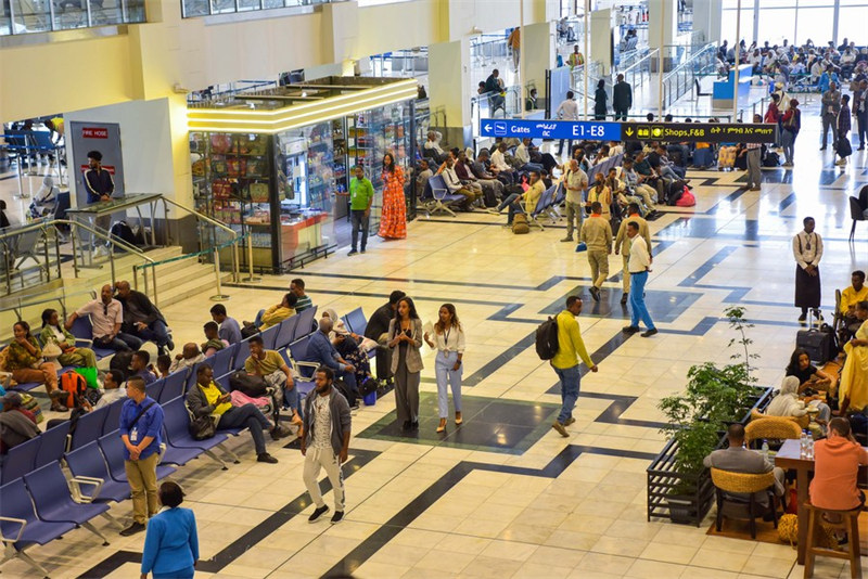 Picha hii iliyopigwa Mei 18, 2024 ikionyesha sehemu ya ndani ya kituo kipya cha abiria wa ndani katika Uwanja wa Ndege wa Kimataifa wa Bole mjini Addis Ababa, Ethiopia, Mei 18, 2024. (Xinhua/Michael Tewelde)