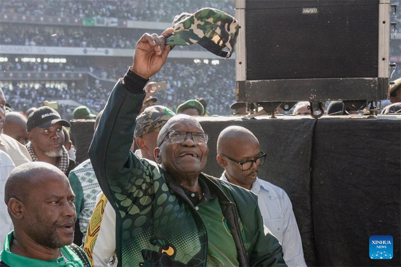 Jacob Zuma akihudhuria kampeni ya Chama cha Umkhonto weSizwe (MK) mjini Johannesburg, Afrika Kusini, Mei 18, 2024. (Picha na Ihsaan Haffejee/Xinhua)