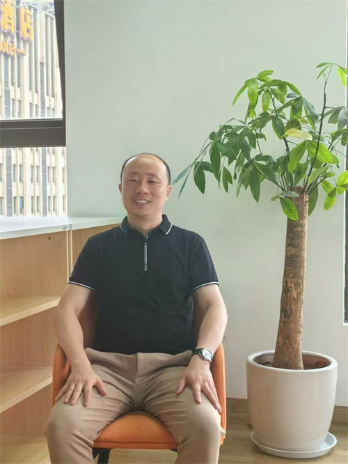 Tian Ye akifanyiwa mahojiano na People's Daily Online. (People's Daily Online/Zhong Wenxing)