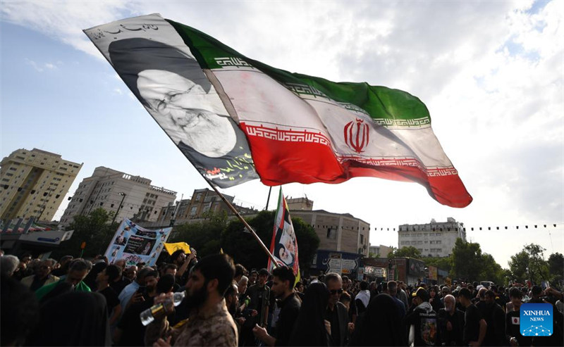 Hayati Rais wa Iran Raisi azikwa katika mji wa nyumbani kwake wa Mashhad