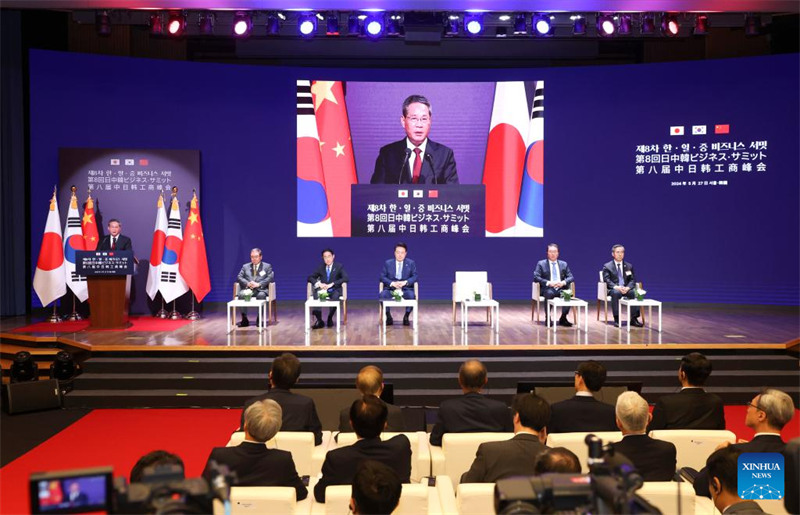 Waziri Mkuu wa China Li Qiang akizungumza kwenye mkutano wa nane wa kibiashara kati ya China, Japan na Korea Kusini, mjini Seoul, Jamhuri ya Korea, Mei 27, 2024. (Xinhua/Pang Xinglei)
