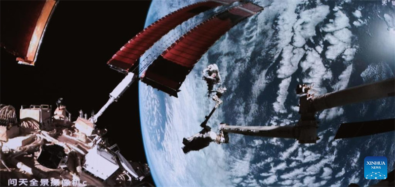 Wanaanga wa China wa Chombo cha Shenzhou-18 wakamilisha kazi yao ya kwanza ya kutembea kwenye anga ya juu