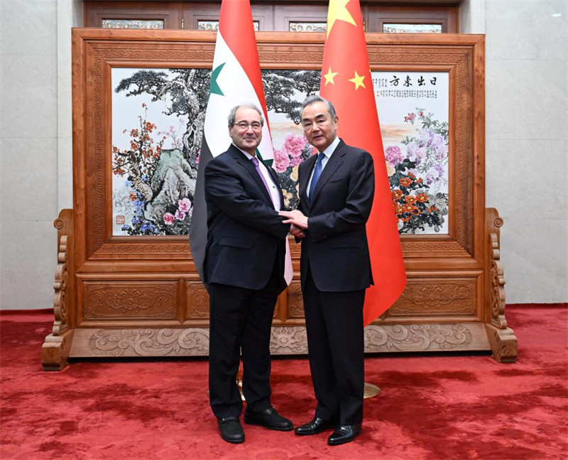 Waziri wa mambo ya nje wa China akutana na wageni wa nchi za nje
