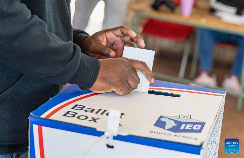 Raia wa Afrika Kusini wapiga kura kwenye uchaguzi mkuu