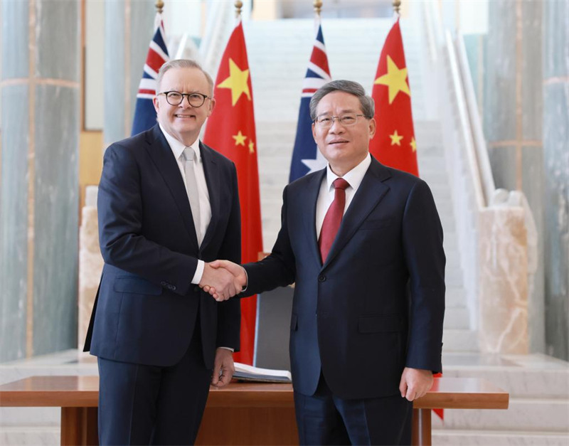Waziri Mkuu wa China Li Qiang na Waziri Mkuu wa Australia Anthony Albanese wakifanya Mkutano wa tisa wa Mwaka wa Viongozi wa China na Australia mjini Canberra, Australia, Juni 17, 2024. (Xinhua/Wang Ye)