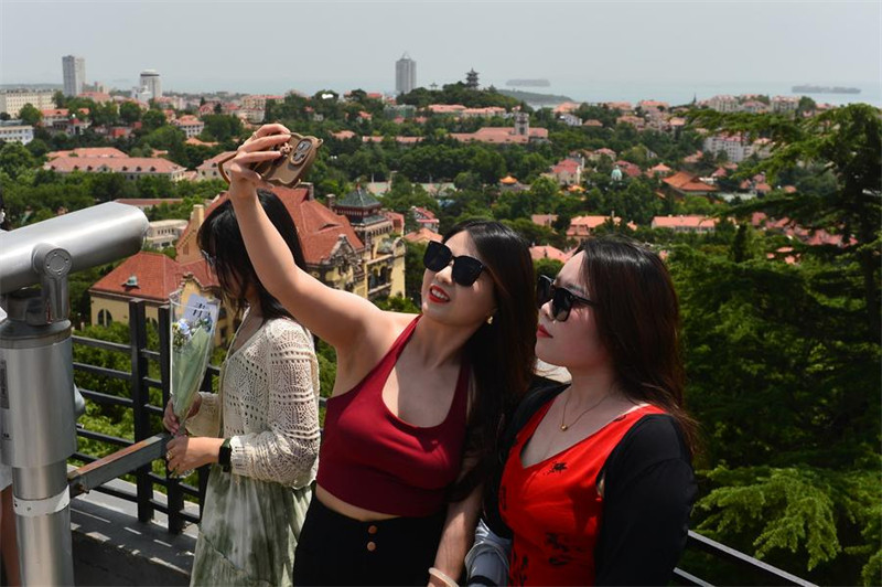 Utalii katika mji wa pwani wa Qingdao wapamba moto katika siku za majira ya joto