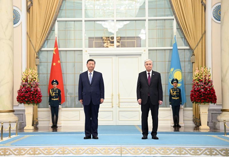 Rais Xi Jinping wa China akihudhuria akishiriki kwenye hafla ya kumkaribisha iliyoandaliwa na Rais wa Kazakhstan Kassym-Jomart Tokayev  huko Astana, Kazakhstan, Julai 3, 2024. (Xinhua/Xie Huanchi)