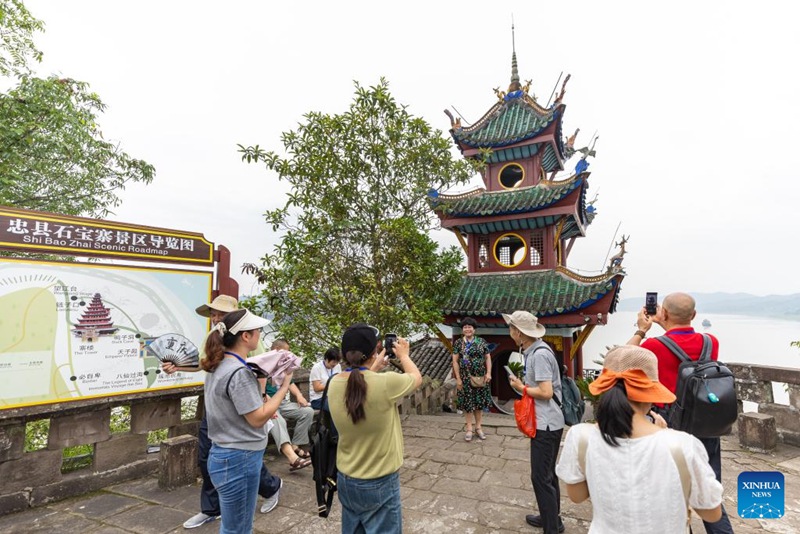 Katika Picha: Mandhari ya Kivutio cha Utalii cha Shibaozhai huko Chongqing, Kusini Magharibi mwa China