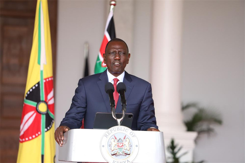 Picha hii iliyopigwa Julai 11, 2024 ikimuonyesha Rais wa Kenya William Ruto akitoa hotuba mjini Nairobi, Kenya. (Joy Nabukews/Xinhua)