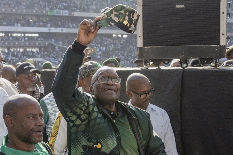 Jacob Zuma akishiriki kwenye kampeni ya Chama cha Umkhonto weSizwe (MK) mjini Johannesburg, Afrika Kusini, Mei 18, 2024. (Picha na Ihsaan Haffejee/Xinhua)