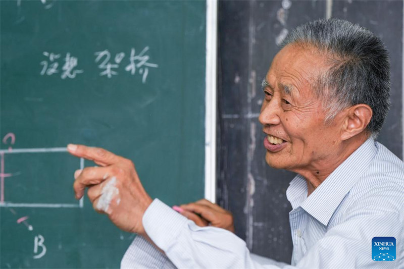 Habari picha: Maisha ya mwalimu kujitolea kwenye elimu katika Kijiji cha Shenyang, China