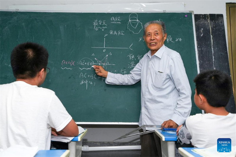 Habari picha: Maisha ya mwalimu kujitolea kwenye elimu katika Kijiji cha Shenyang, China
