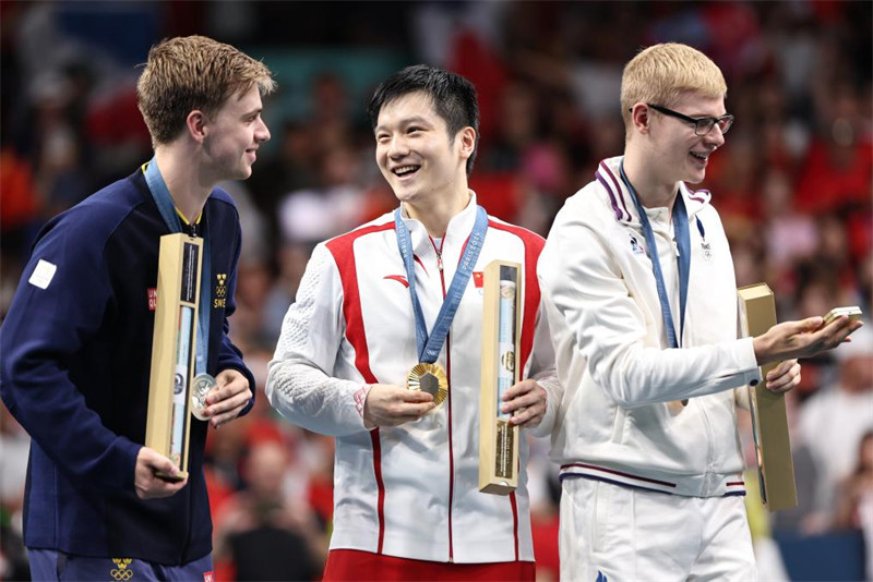 Fan Zhendong wa China Anyakua Medali ya kwanza ya Dhahabu ya Mchezo wa Tenisi ya Mezani kwa wanaume kwenye Michezo ya Olimpiki ya Paris