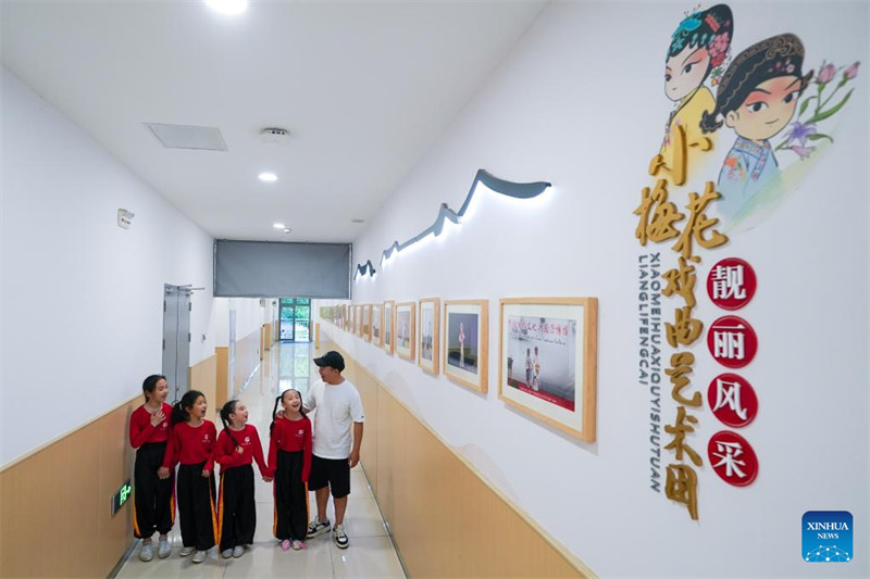 Habari picha: Mwalimu wa darasa la Opera ya Kunqu katika Mkoa wa Jiangsu, Mashariki mwa China