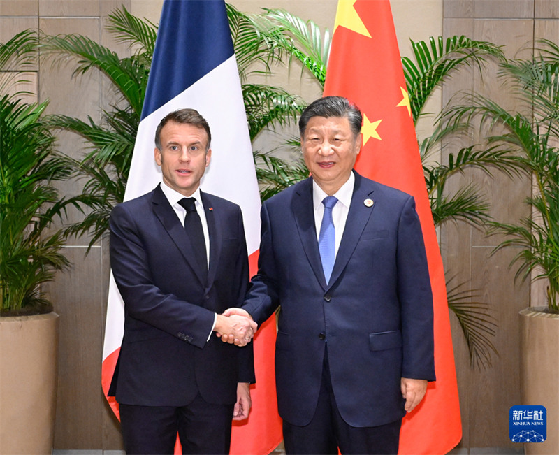 Asubuhi ya Tarehe 19, Novemba kwa saa za huko, Rais Xi Jinping wa China amekutana na Rais wa Ufaransa Emmanuel Macron katika wakati wa kuhudhuria kwenye Mkutano wa 19 wa kundi la nchi 20 (G20) huko Rio de Janeiro, Brazil. (Picha na Shen Hong/Xinhua)