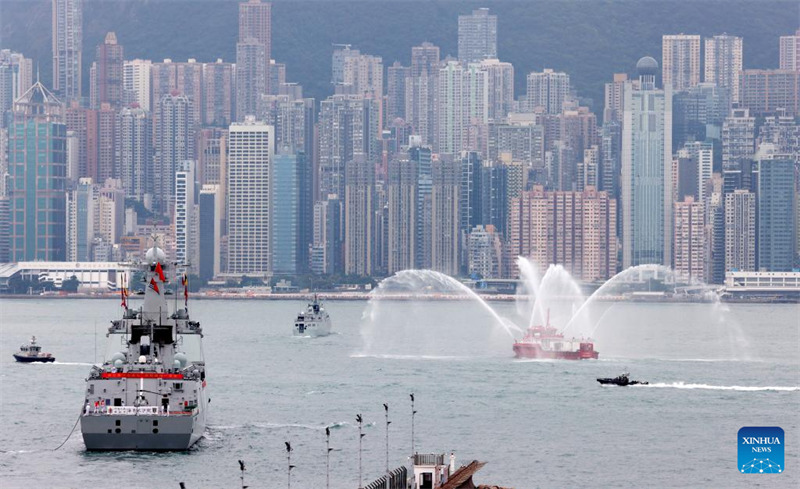 Manowari za Kikosi cha Majini cha Jeshi la Ukombozi wa Umma la China (PLA) zatembelea Hong Kong