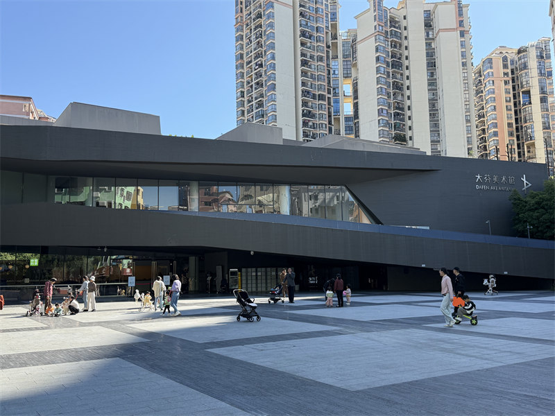 Kijiji cha Uchoraji Picha kwa Kutumia Mafuta cha Dafen, Shenzhen, China: Jumuiya ya Sanaa katika Mji