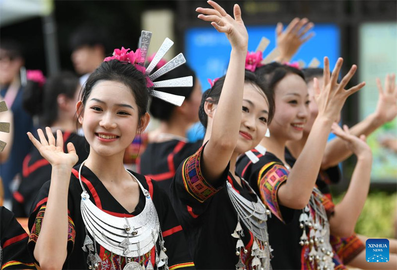 Tamasha la Michezo ya 12 ya Kijadi ya Makabila Madogo ya China lafanyika Sanya