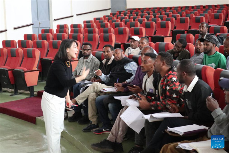 Waongoza watalii wa Ethiopia wajifunza lugha ya Kichina ili kufaidika vema na soko la watalii wa China wanaosafiri nje