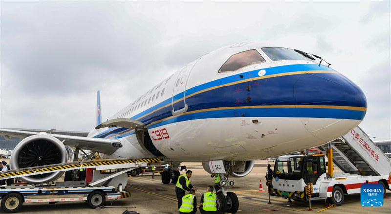 Ndege ya C919 yafanya safari ya kibiashara kwa mafanikio kwenye Njia ya Guangzhou-Haikou