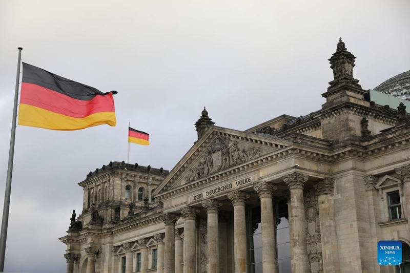 Picha hii iliyopigwa tarehe 16 Desemba 2024 ikionyesha Jengo la Bunge la Ujerumani, Bundestag mjini Berlin, Ujerumani. (Xinhua/Du Zheyu)
