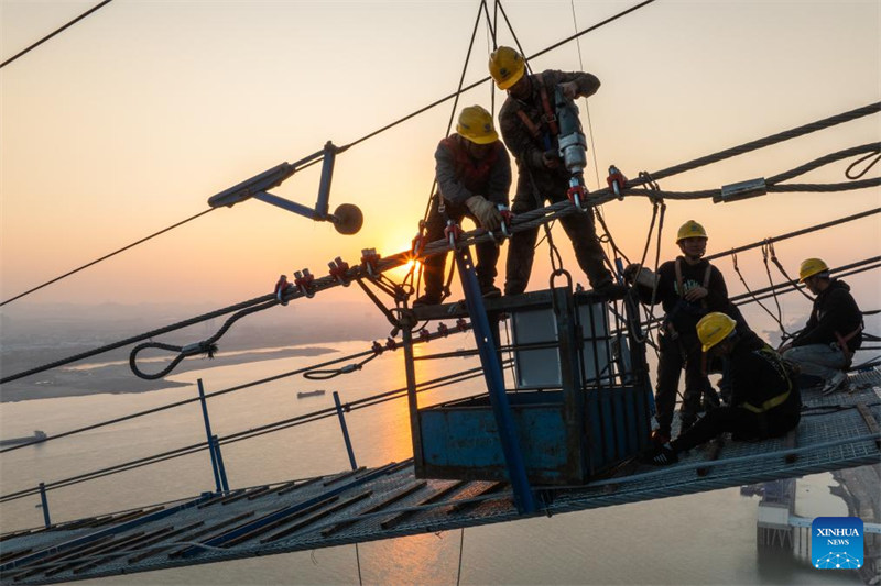Daraja la Yanji la Mto Yangtze linaloendelea kujengwa katika Mkoa wa Hubei wa China
