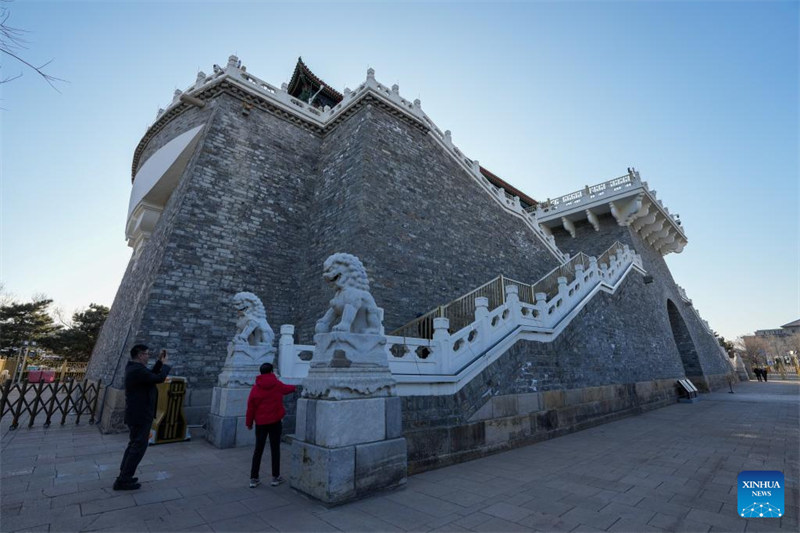 Jengo la Mnara wa Kupigia Mishale wa Zhengyangmen mjini Beijing lafunguliwa tena kwa umma