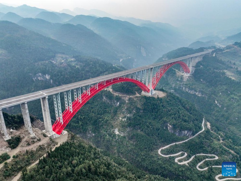 Sehemu mpya za barabara kuu ya pili ya Chongqing-Hunan zazinduliwa rasmi kwa usafiri wa umma