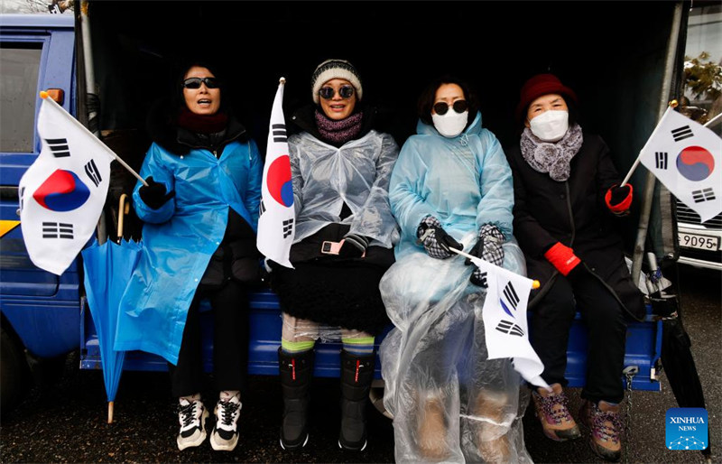 Mkuu wa idara ya usalama wa rais wa Korea Kusini aapa kuzuia kukamatwa kwa Yoon aliyeondolewa madarakani