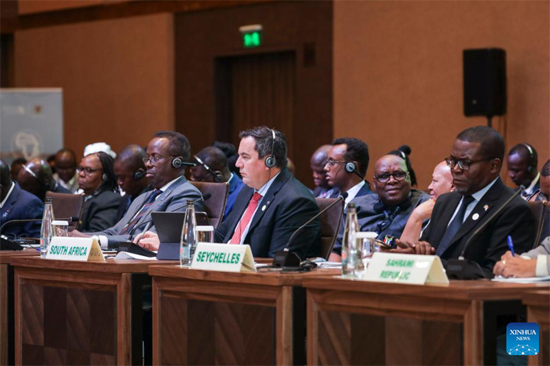 Washiriki wakihudhuria ufunguzi wa mkutano maalum wa kilele wa Umoja wa Afrika (AU) kuhusu kilimo mjini Kampala, Uganda Januari 9, 2025. (Picha na Hajarah Nalwadda/Xinhua)