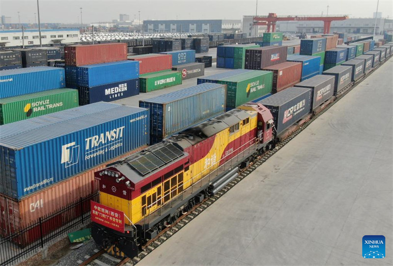 Treni ya kwanza ya mizigo ya China-Ulaya iliyobeba bidhaa kwa ajili ya Mwaka Mpya wa Jadi wa China yawasili Xi'an