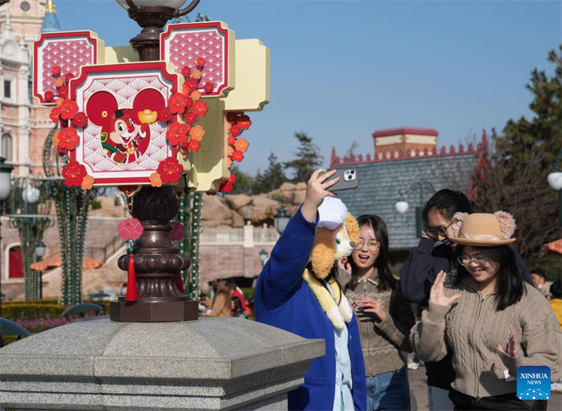 Watu wa sehemu mbalimbali nchini China wafurahia mila na jadi za Sikukuu ya Mwaka Mpya wa Jadi wa China