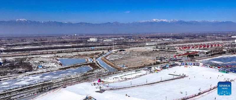 Mandhari ya Theluji ya Milima Helan Mkoani Ningxia, China