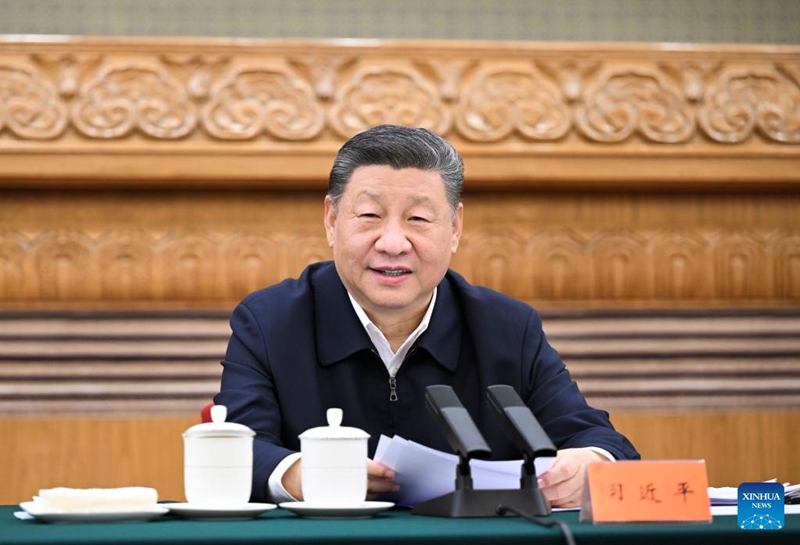 Rais wa China Xi Jinping, ambaye pia ni katibu mkuu wa Kamati Kuu ya Chama cha Kikomunisti cha China (CPC) na mwenyekiti wa Kamati Kuu ya Kijeshi ya China (CMC) akihudhuria na kutoa hotuba muhimu kwenye kongamano kuhusu  viwanda na makampuni binafsi mjini Beijing, Februari 17, 2025. (Xinhua/Xie Huanchi)
