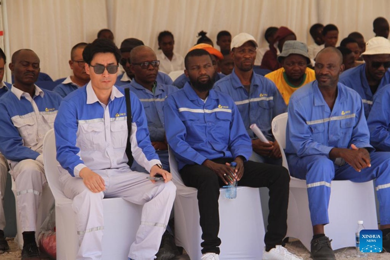 Watu wakihudhuria ufunguzi rasmi wa Barabara ya John Mutorwa iliyojengwa na Kampuni ya China mjini Rundu, Namibia, Machi 14, 2025. (Picha na Musa Kaseke/Xinhua)