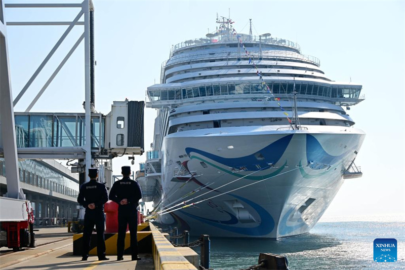 Meli kubwa ya kwanza ya utalii inayoundwa nchini China yafanya safari ya kwanza mjini Qingdao