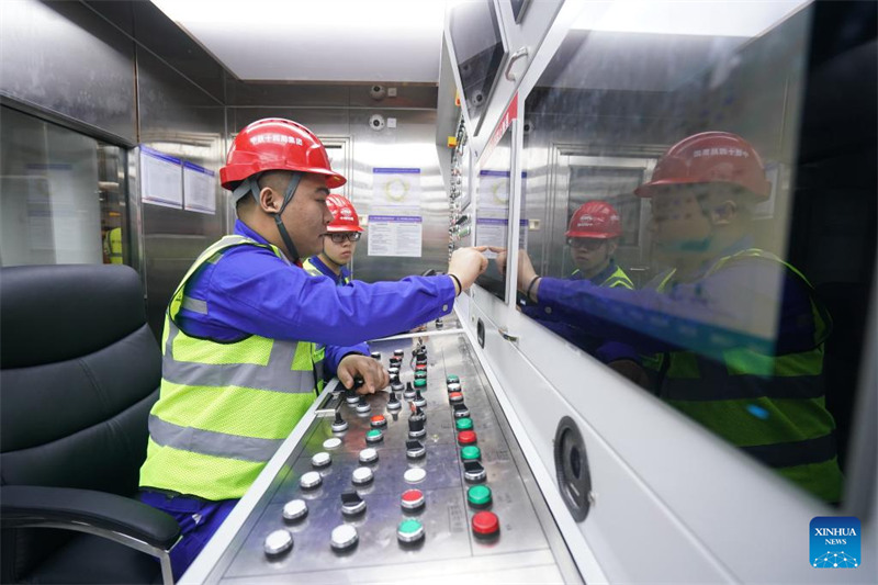 China yazindua mashine kubwa ya kuchimba handaki kwa mradi katika Mto Yangtze