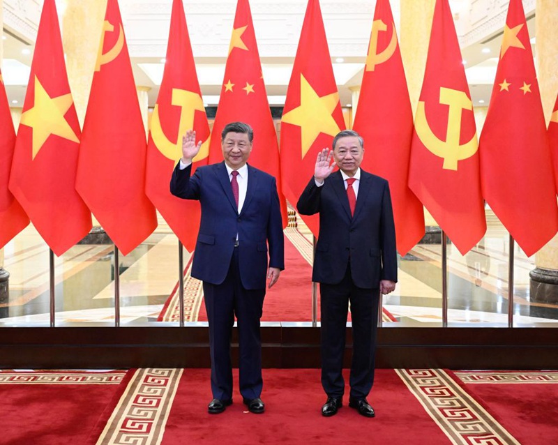 Rais Xi Jinping wa China, amefanya mazungumzo na katibu mkuu wa Chama cha Kikomunisti cha Vietnam (CPV) To Lam, kwenye makao makuu ya Kamati Kuu ya CPV mjini Hanoi, Vietnam, Aprili 14, 2025. (Xinhua/Shen Hong)