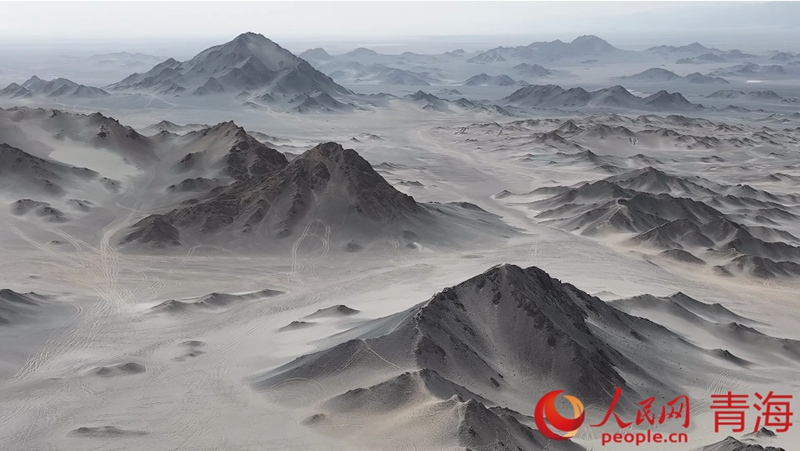 Mlima Heidu katika Mkoa wa Qinghai, China: “Mwezi Duniani”