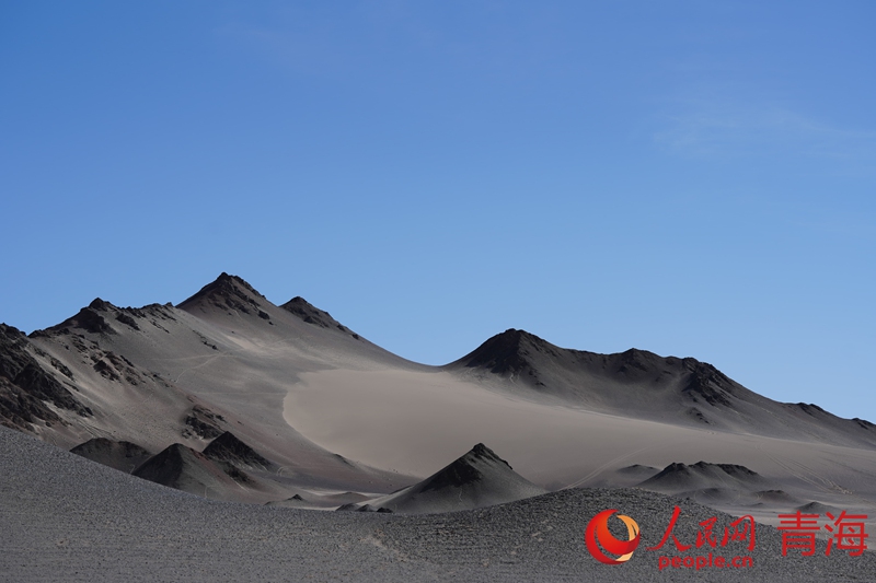 Mlima Heidu katika Mkoa wa Qinghai, China: “Mwezi Duniani”