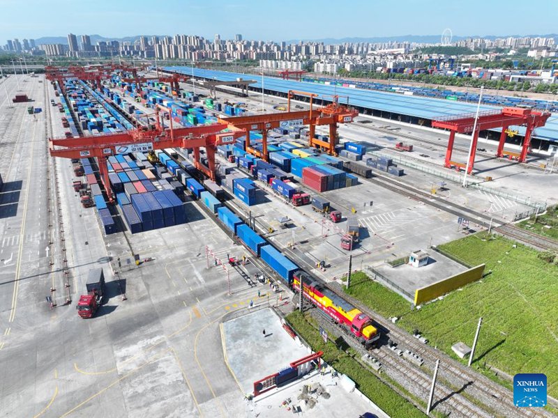 Njia ya treni ya mizigo yaunganisha Mji wa Chongqing, China na Asia ya Kati