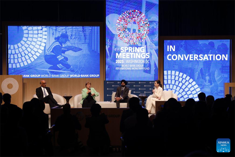 Rais wa Kundi la Benki ya Dunia Ajay Banga akihudhuria Mikutano ya Majira ya mchipuko ya 2025 ya Kundi la Benki ya Dunia (WBG) na Shirika la Fedha la Kimataifa (IMF) mjini Washington, D.C., Marekani, Aprili 22, 2025. (Xinhua/Xie E)