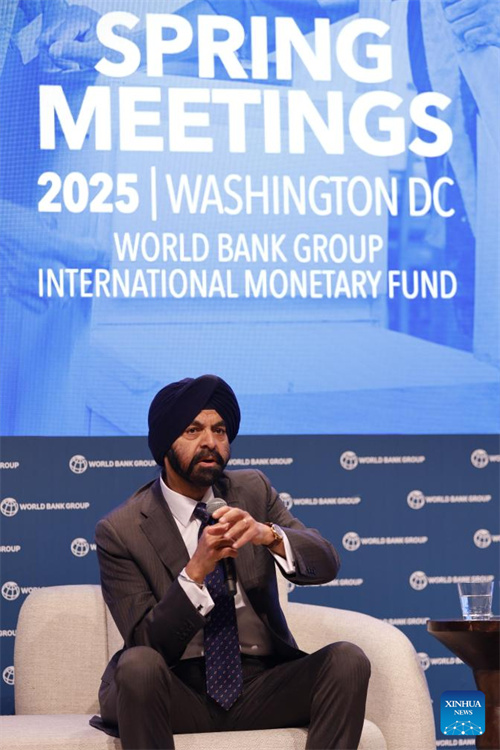 Rais wa Kundi la Benki ya Dunia Ajay Banga akizungumza katika  Mikutano ya Majira ya mchipuko ya 2025 ya Kundi la Benki ya Dunia (WBG) na Shirika la Fedha la Kimataifa (IMF) mjini Washington, D.C., Marekani, Aprili 22, 2025. (Xinhua/Xie E)