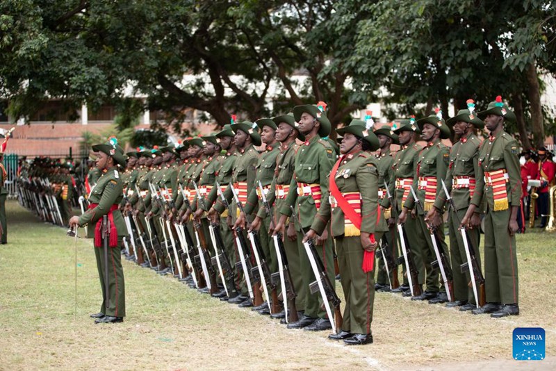 Wanajeshi wakishiriki katika shughuli ya ukumbusho wa Siku ya Afrika mjini Lusaka, Zambia, Mei 25, 2025. (Xinhua/Peng Lijun)